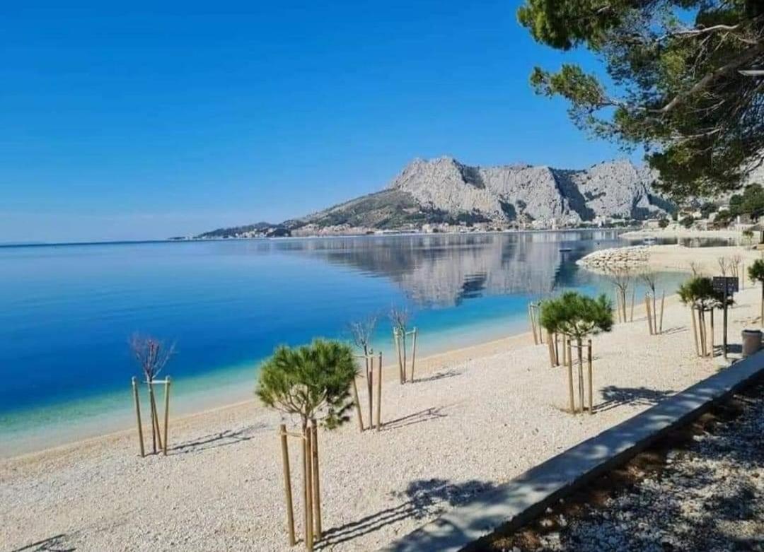Apartments Kadenca Omiš Esterno foto